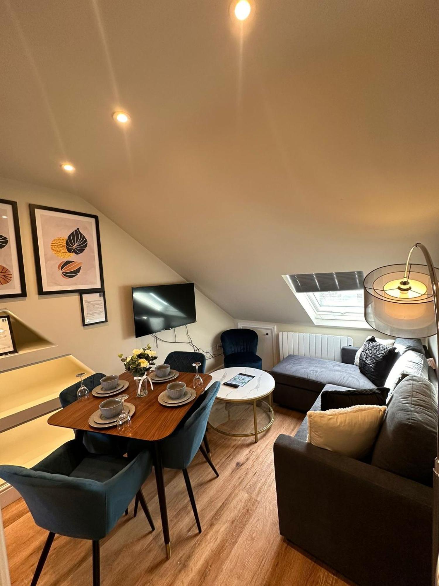 Central Cambridge Apartments By Tas Exteriör bild